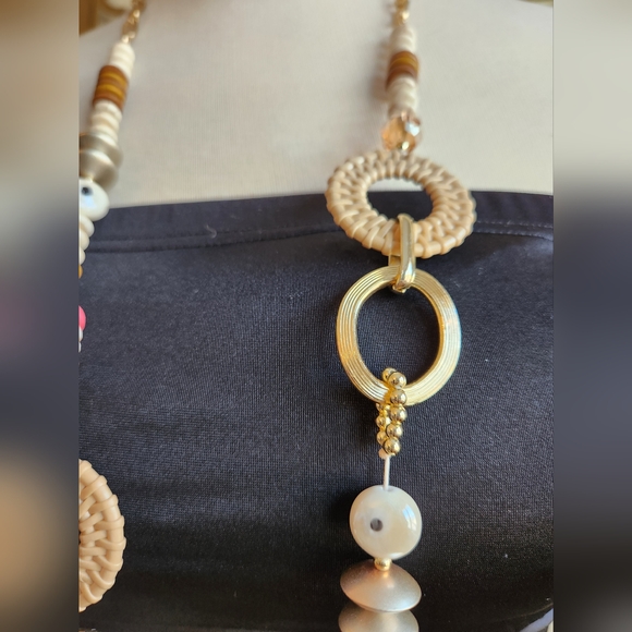 Elegant Multicolor Crystal Beaded Necklace - Picture 11 of 14